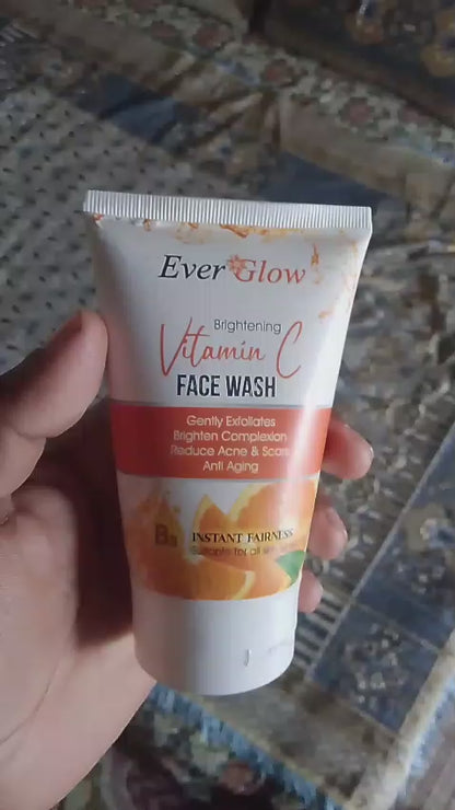 Everglow Vitamin C Face Wash – Brightening & Refreshing Cleanser (120 ml)